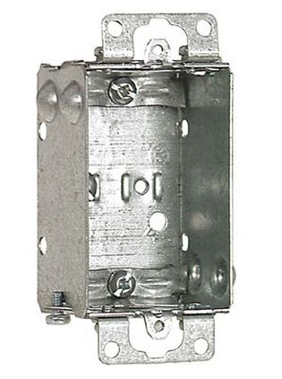 1100-L Box 1 1/2 Inch Deep NMD Clamp